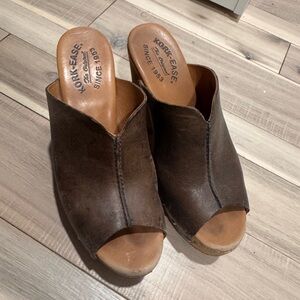 Kork-Ease Dark Brown blue Clogs